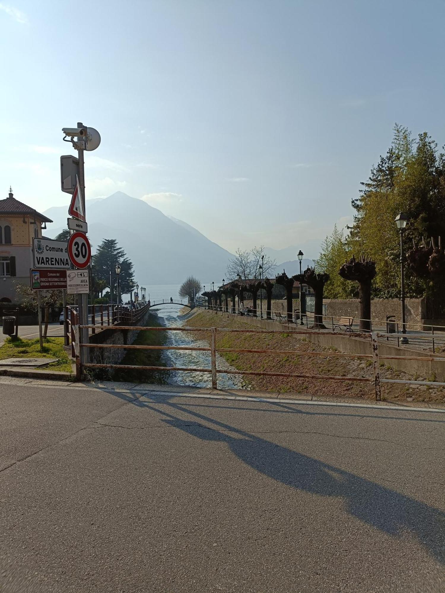 Casa Vacanze La Brezza Di Varenna Exterior foto